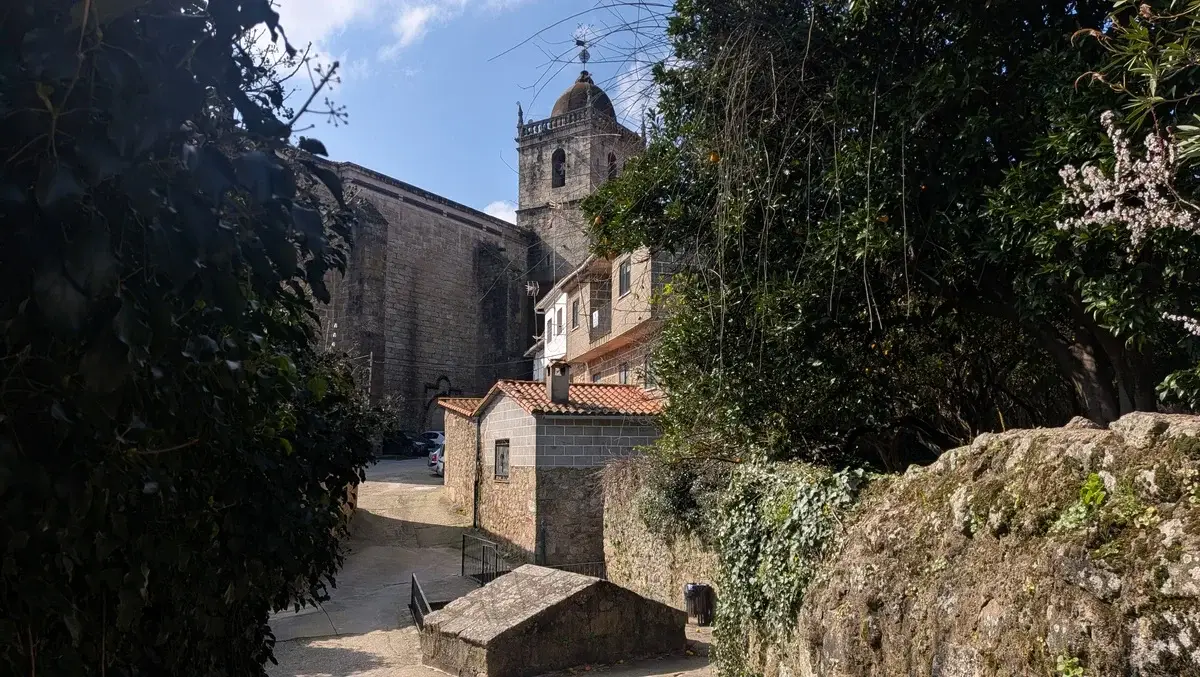 Iglesia de Acebo