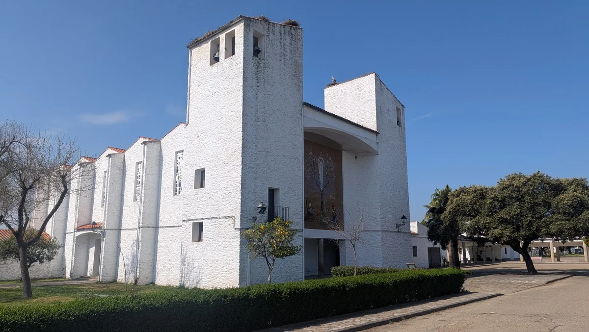 Iglesia de Vegaviana