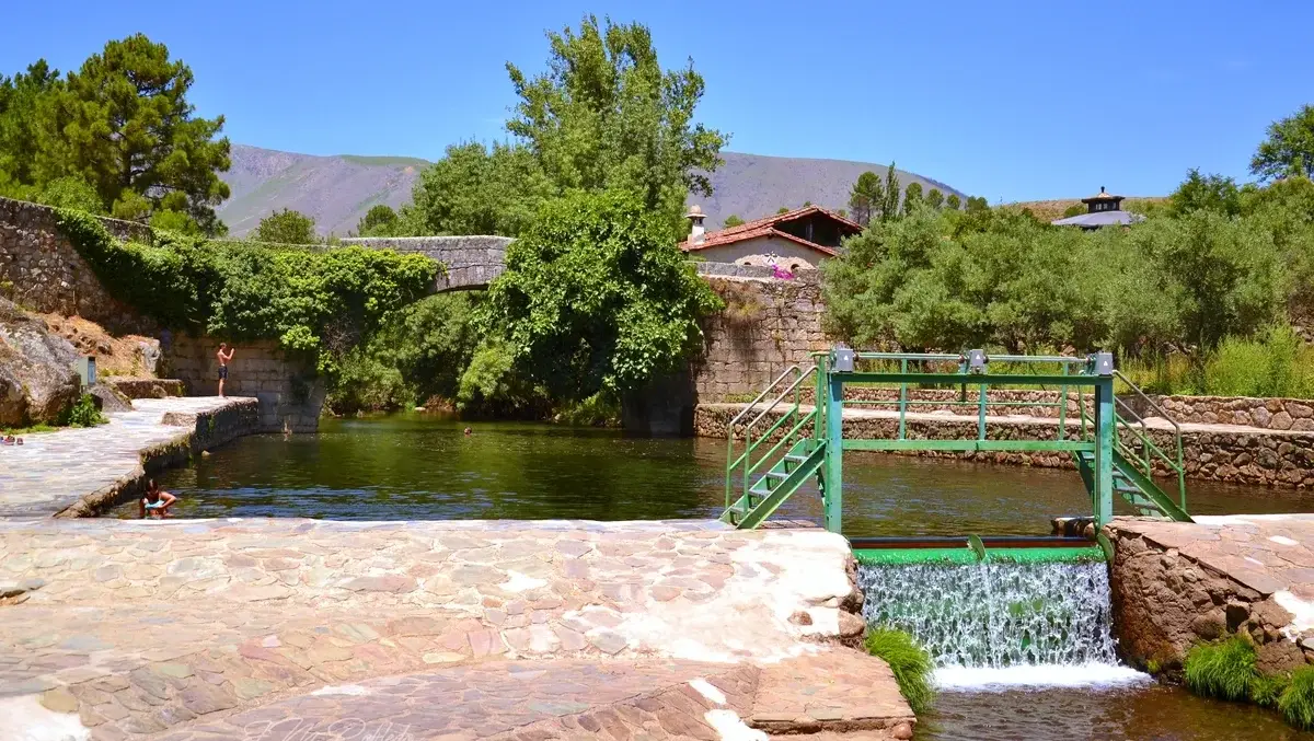 Piscina natural Carreciá en Sierra de Gata