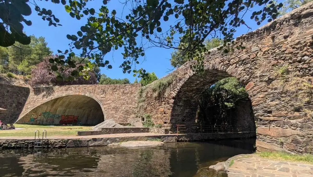 Piscina natural Puente de la Huerta, Gata