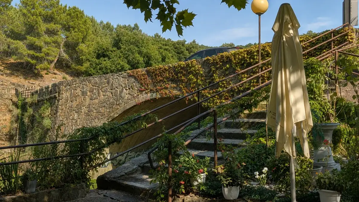 Puente de la Huerta, Gata