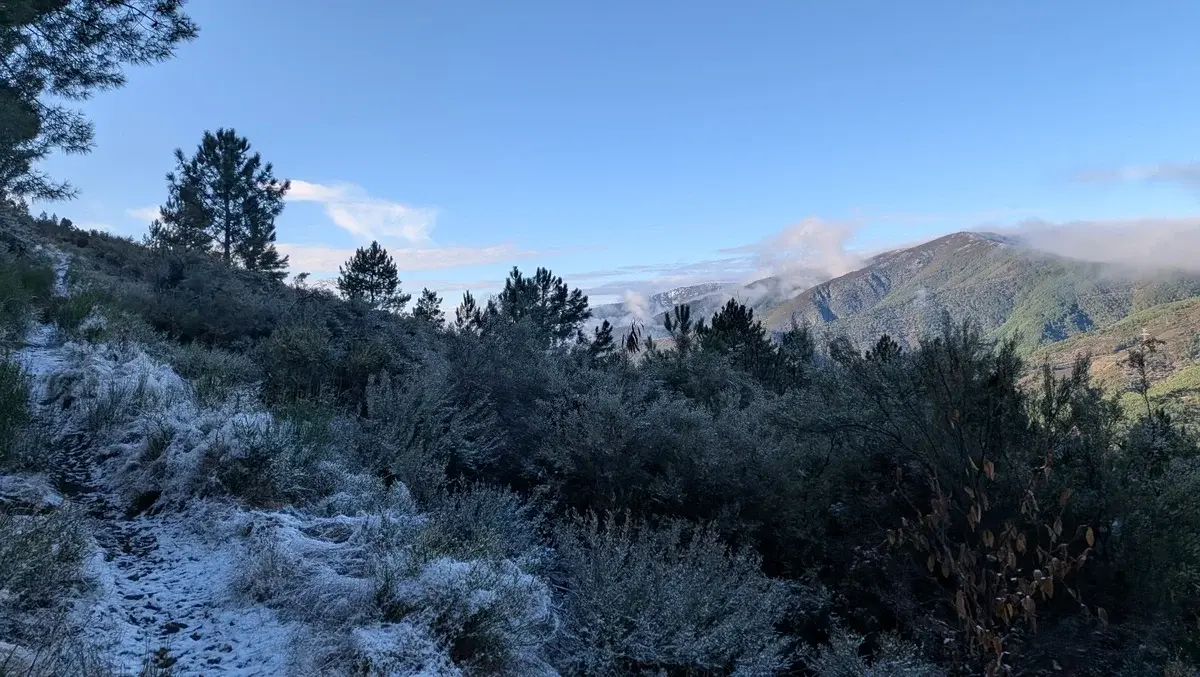 Ruta hacia la Peña Montá desde Robledillo