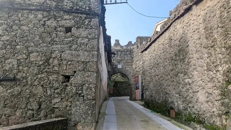 Fortaleza de Santibañez el Alto