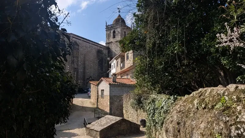Iglesia de Acebo