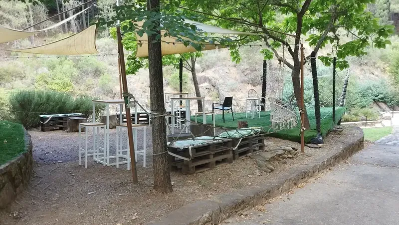 Escenario piscina natural de Villasbuenas de Gata
