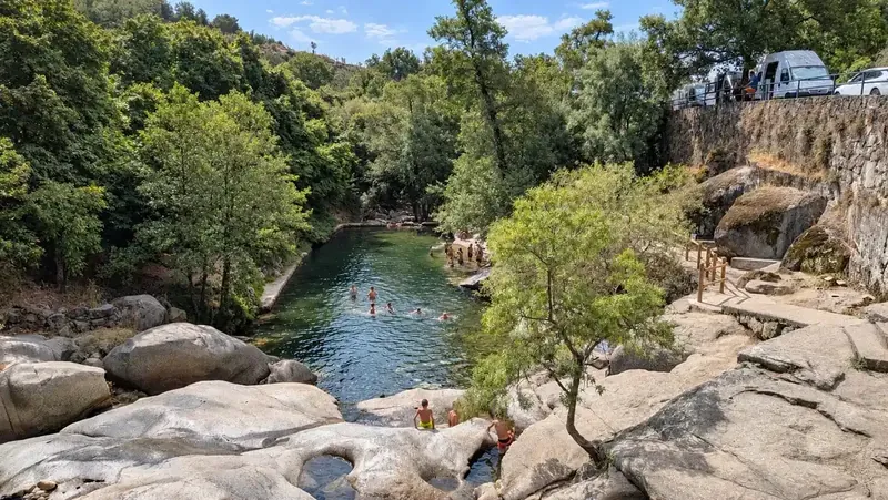Pilatillas en Garganta la Olla