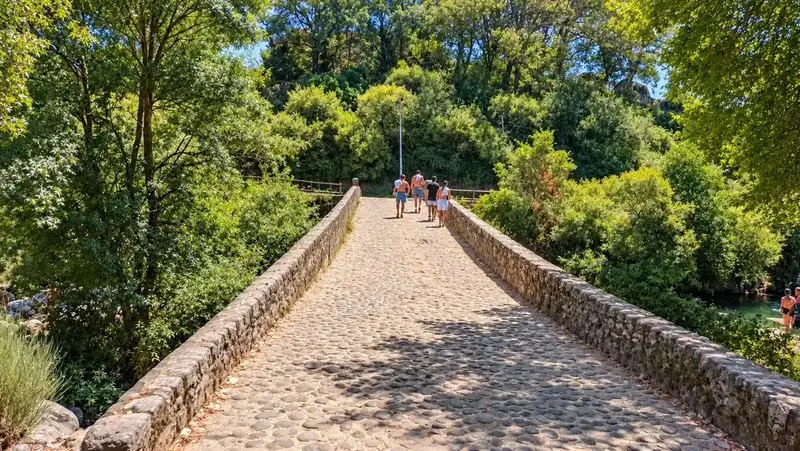 Puente Parral, Garganta de Cuartos